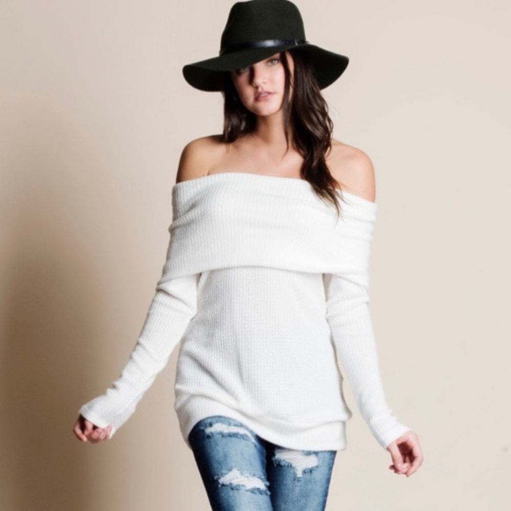 BOUTIQUE • SWEATER